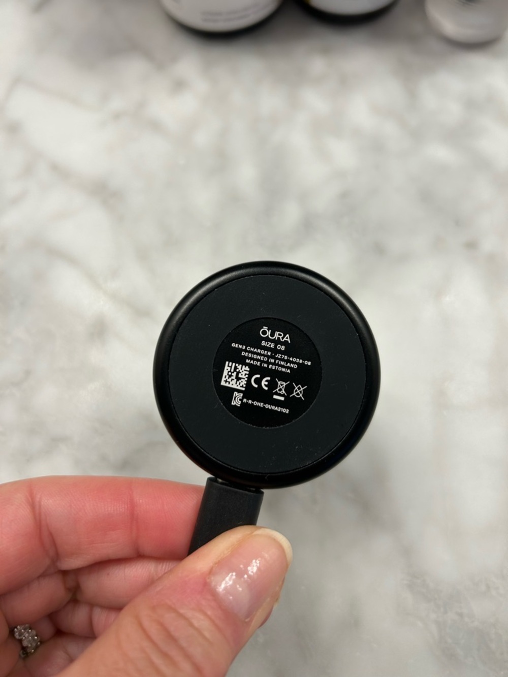 Oura Ring Gen3 charger size 8. - Picture 2 of 4